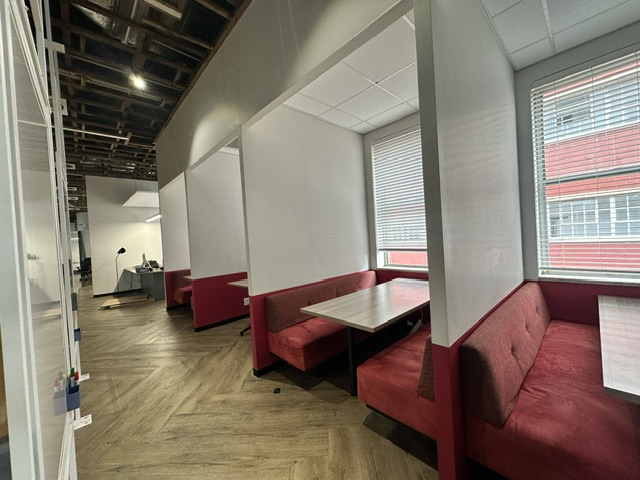 To Let Commercial Property for Rent in Woodstock Western Cape